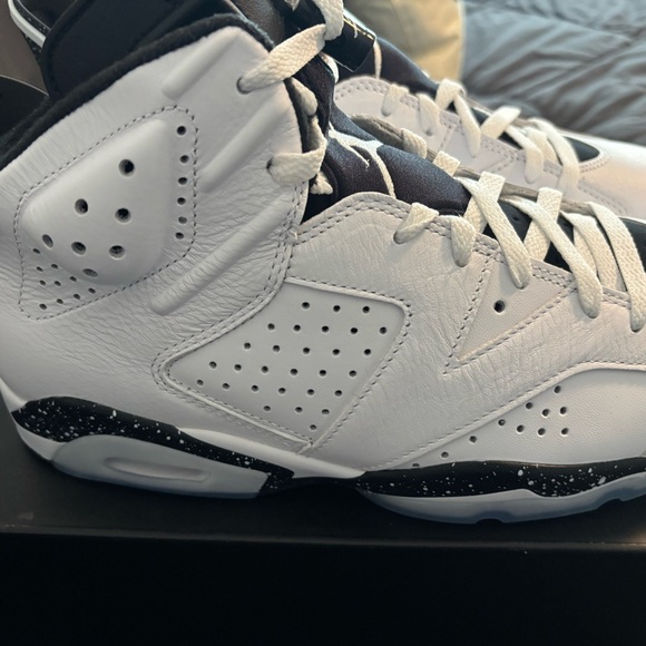 Jordan 6’s Reverse - Picture 4 of 5